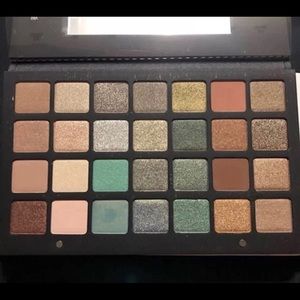 Natasha demons 28 green palette